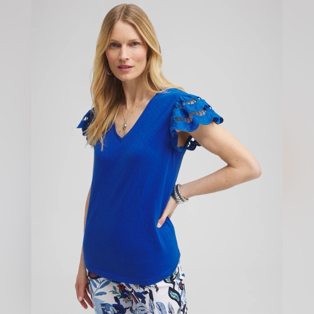 Chico's Eyelet Tiered Sleeves Top Size 4 US XXL Intense Blue V-Neck‎ Minimalist
